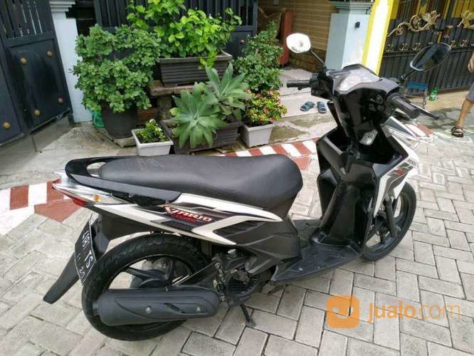 Honda Vario Tahun 2010 Warna Hitam-Putih