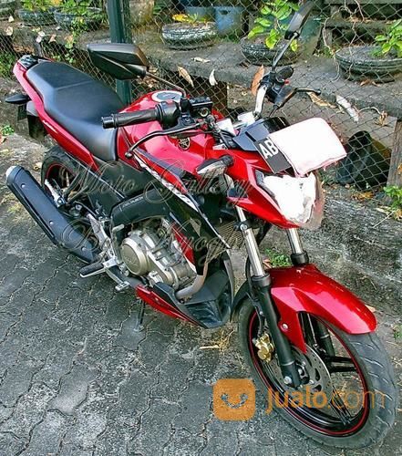 Yamaha Vixion Advance (NVA) Merah 2015, Plat AB