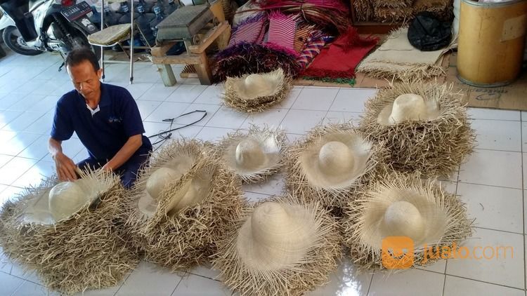 Topi Anyaman Pandan