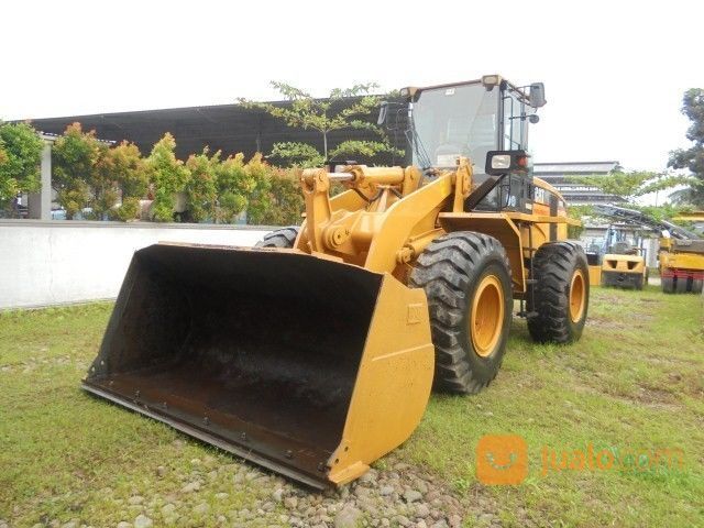 Alat Berat Wheel Loader Caterpillar 938G