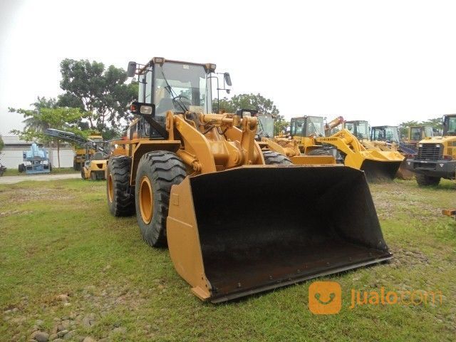 Alat Berat Wheel Loader Caterpillar 938G