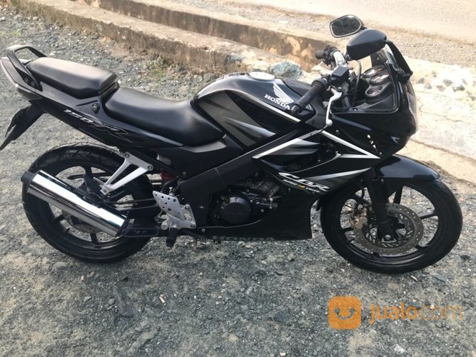 CBR 150R Made In Thailand, Daerah Banjarmasin, Kondisi Baik, Tahun 2010.
