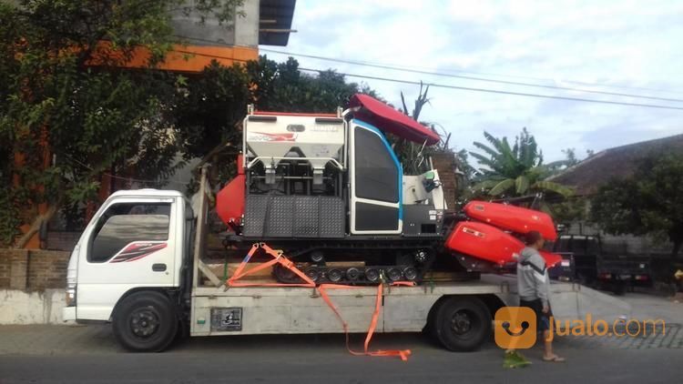 Mesin Panen Padi Kubota DC 70 Plus