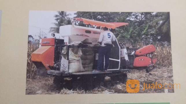 Mesin Panen Jagung Kubota DC 70 Plus Corn Kit