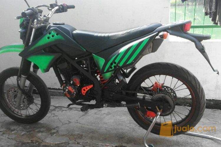 kawasaki klx 150s. 2009 murah aja gan
