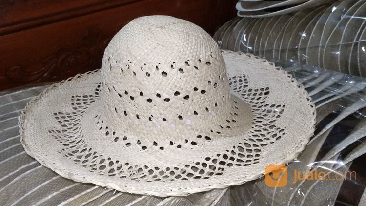 Topi Pantai Wanita Panama Bunga