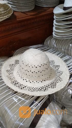 Topi Pantai Wanita Panama Bunga