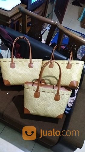 Tas Anyaman Pandan Warna Kuning Rotan