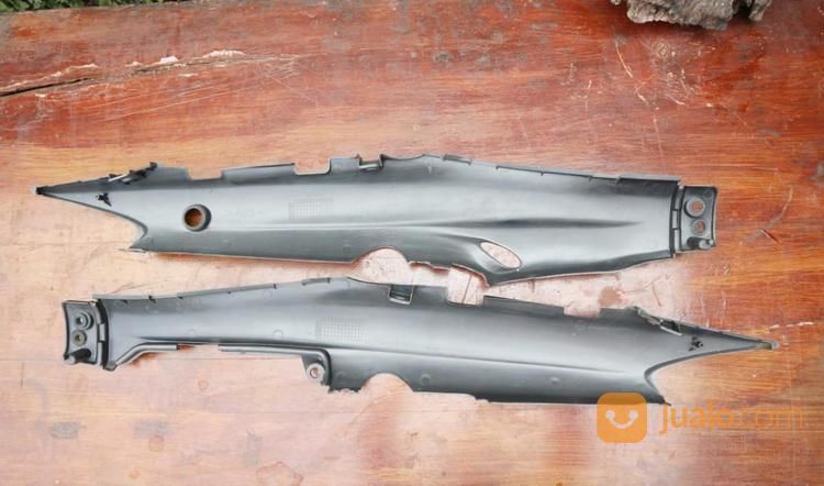 Cover Body Samping Yamaha F1ZR Dan Vega R