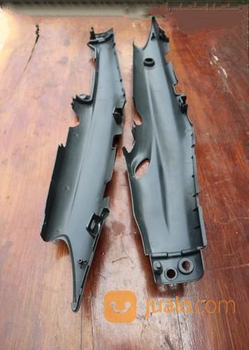 Cover Body Samping Yamaha F1ZR Dan Vega R