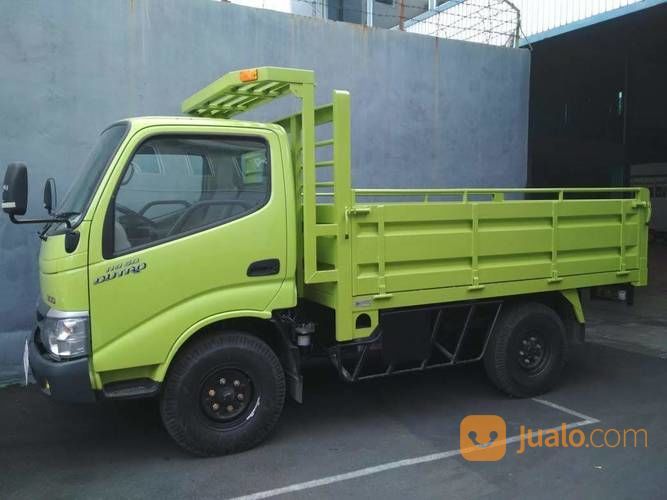 Truck Engkel 4 Roda 110 SD Series