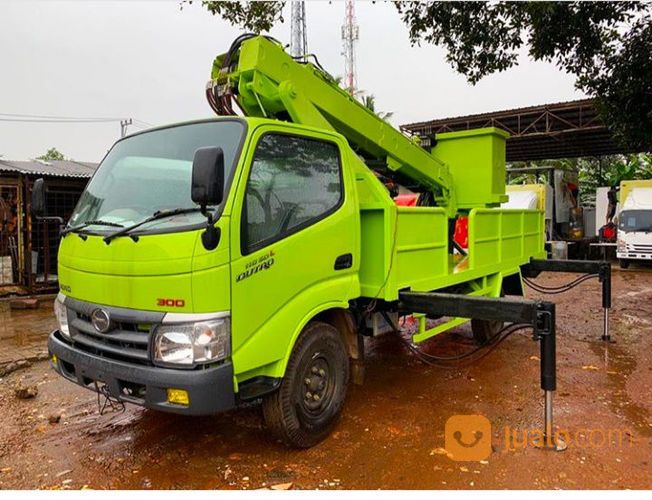 Hino Dutro Skylift Telescopic