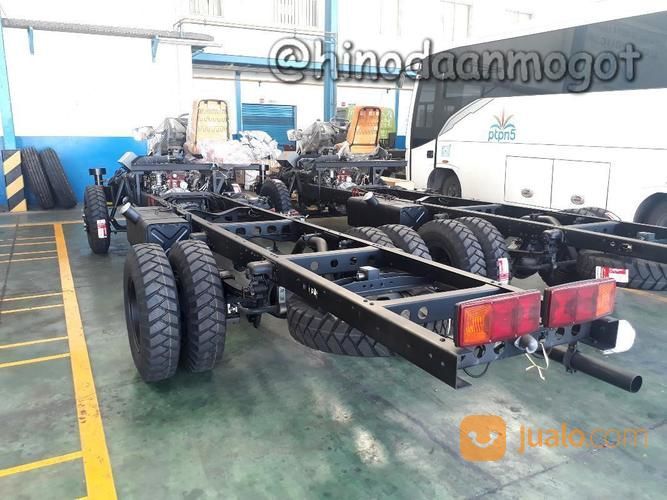 HINO FB 130 ( Medium Bus 29 Penumpang ) VIN 2020