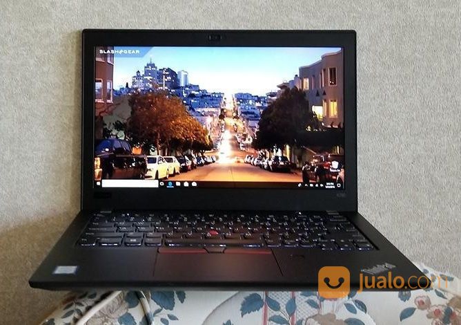 Business Laptop Lenovo ThinkPad X280 Core I7 Gen.8 ( RAM 8GB DDR4 + SSD 512GB )