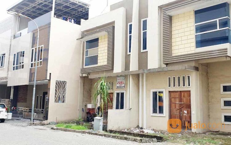 Rumah Komplek Grand Cemara Jalan Casablanca Medan