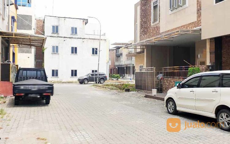 Rumah Komplek Grand Cemara Jalan Casablanca Medan