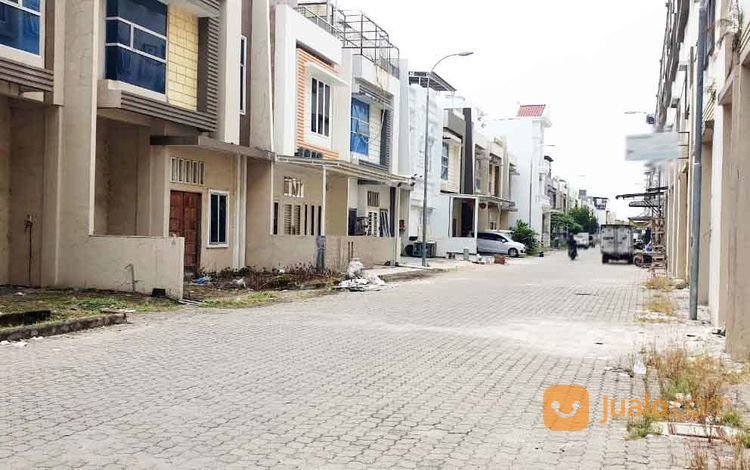 Rumah Komplek Grand Cemara Jalan Casablanca Medan