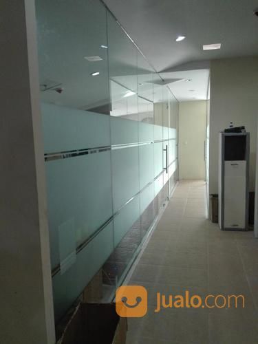 Sekat Partisi Kaca Kantor