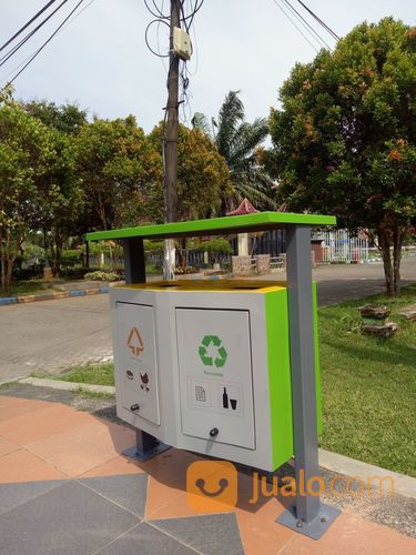 Tempat Sampah Besi Kuat
