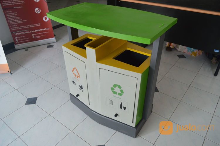 Tempat Sampah Besi Kuat