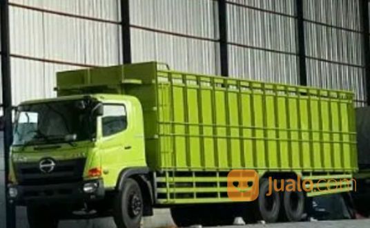 Truk Hino Di Bojonegoro