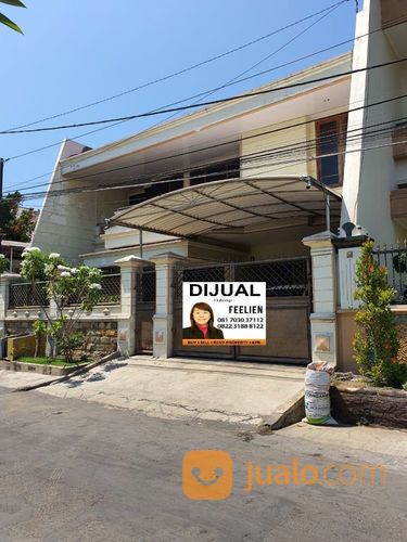 Dharmahusada Indah Tengah 2 Lantai Rumah Mewah Layak Huni