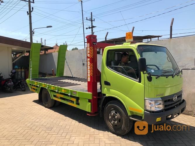 Truk Mobil Gendong Atau Car Carrier