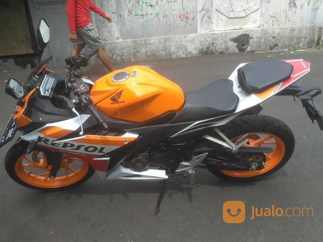 Motor Second Berasa Baru Honda Cbr150r Repsol 2017 Surat Surat Komplit Pajak Hidup. Negoin Ja