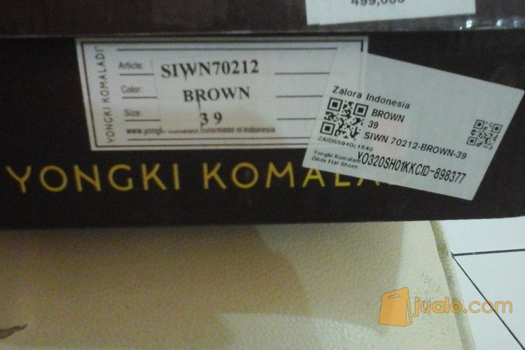 Sepatu High Heels Wanita YONGKI KOMALADI