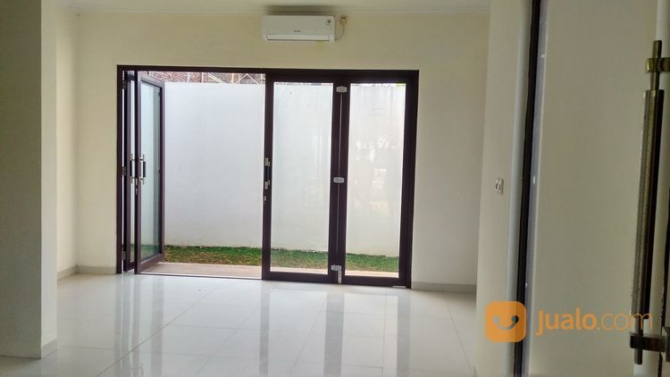 Rumah 2 Lantai Pandanaran Hills Sambiroto Mangunharjo Tembalang Semarang