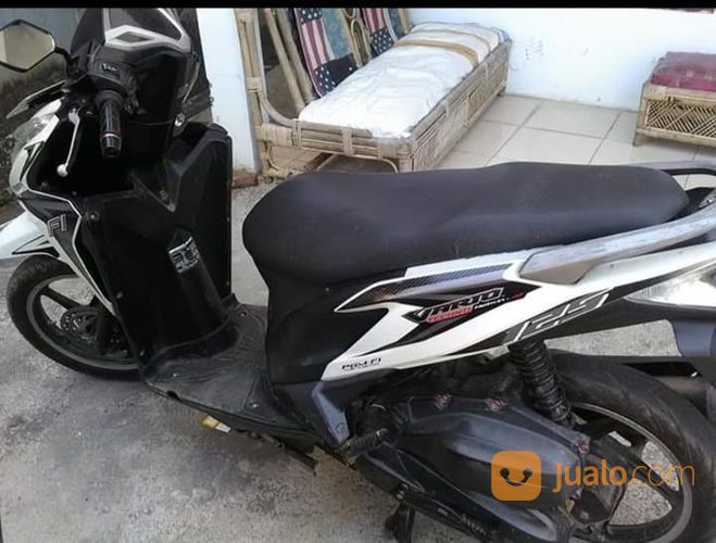 Honda Vario Warna Putih Tahun 2014 Mulus