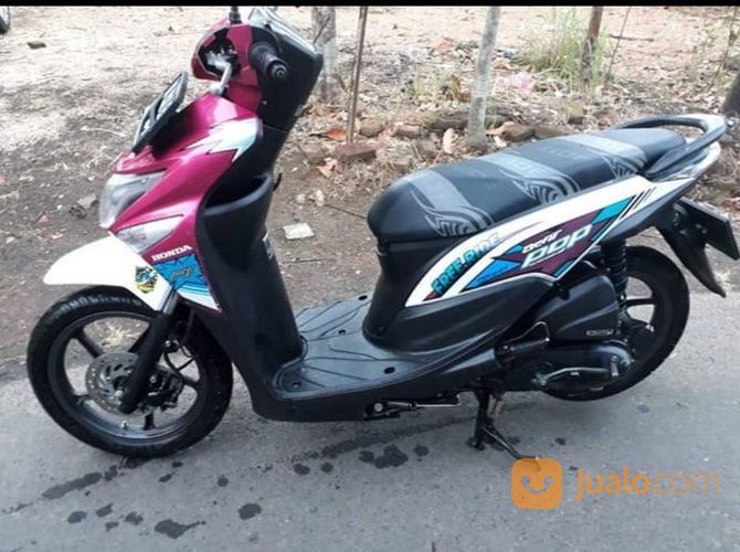 Honda Beat Tahun 2017 Warna Pink