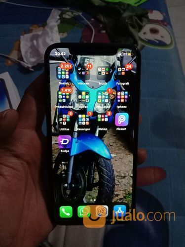 Iphone X 256GB Bekas Tangan Pertama