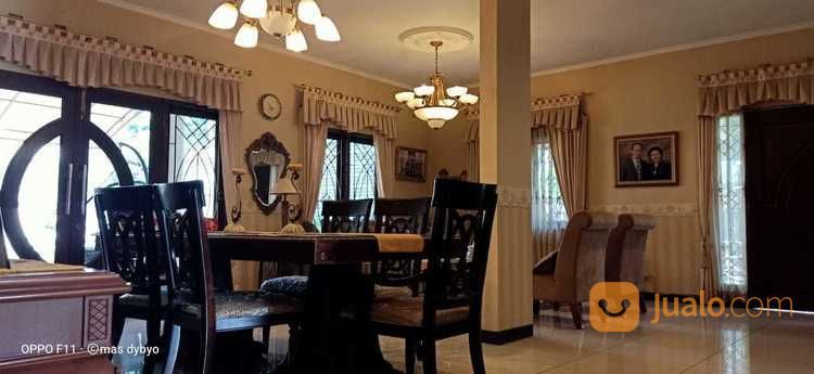 Rumah Besar Dan Mewah Graha Puspa Lembang