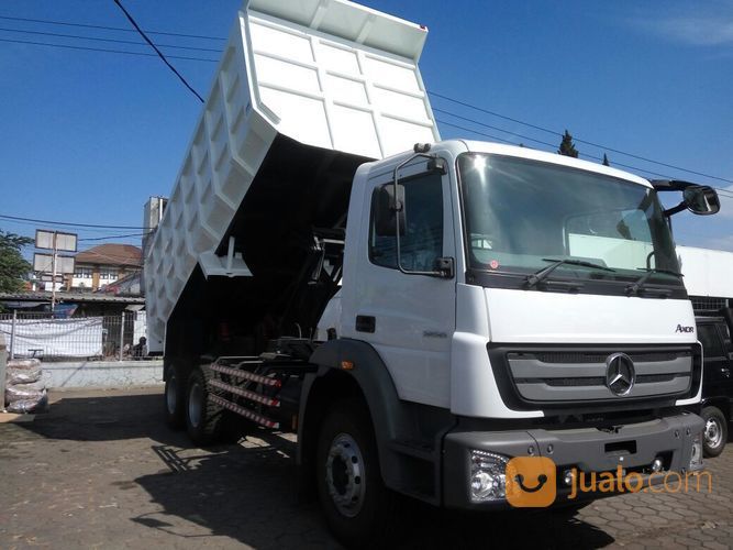 Truk Mercedes-Benz AXOR 2528 C