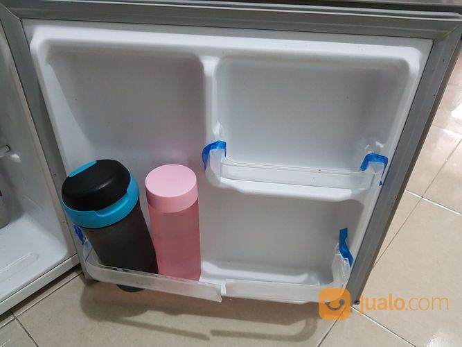 Kulkas Mini Bar Electrolux