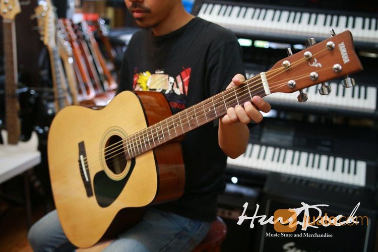 Gitar Akustik String Yamaha F310 Original