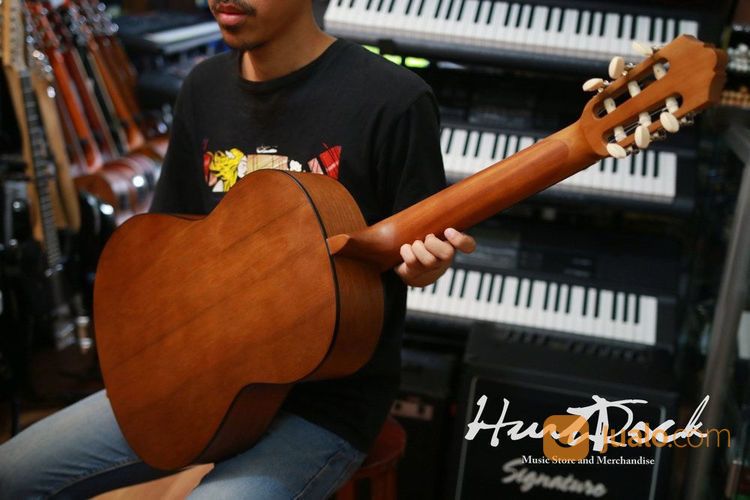 Gitar Akustik Nylon Yamaha C315 Ori