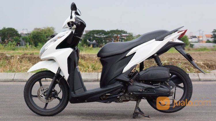 Honda Vario 125 CBS ISS Putih 2013