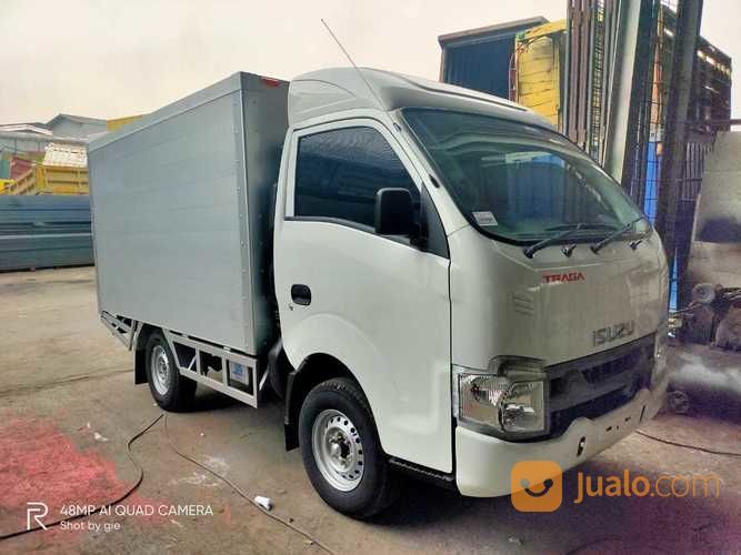 Isuzu Traga Box+Topi Cabin