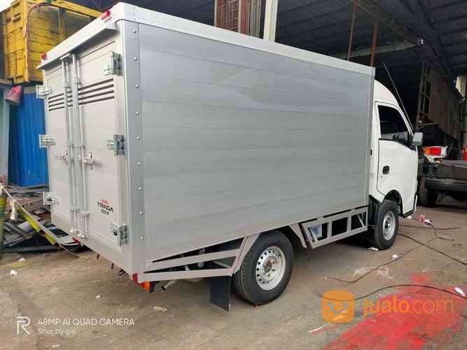 Isuzu Traga Box+Topi Cabin