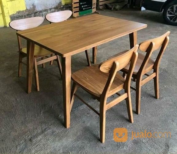Meja Kursi Cafe Satu Pasang