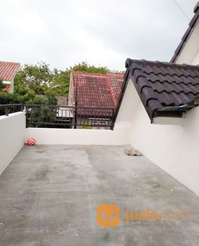 Rumah Jalan Kaliurang Km 6 Plemburan Yogyakarta