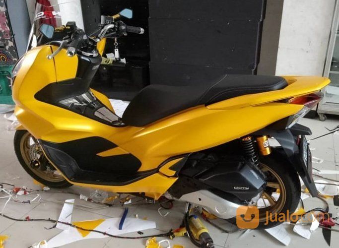 Wrapping Stiker Mobil/Motor