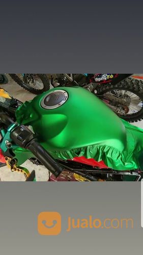 Wrapping Stiker Mobil/Motor