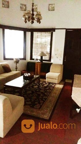 Rumah model Belanda sayap Dago dekat sekolah Aloysius