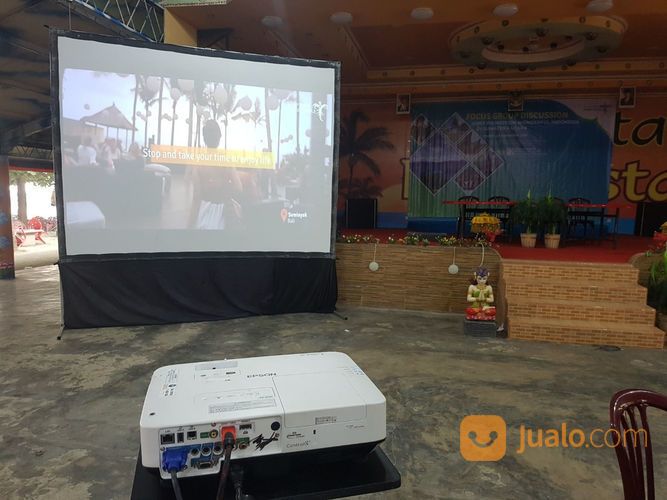 Sewa Rental Proyektor/Infocus Murah Di Medan