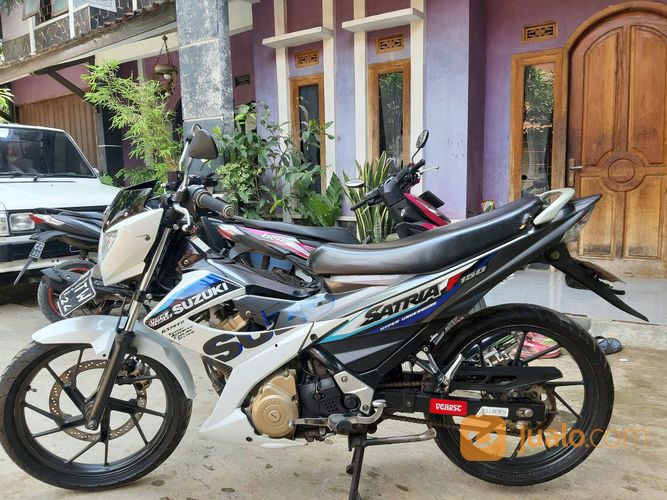 SUZUKI SATRUA FU 2013 AKHIR