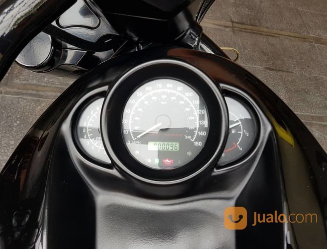 Harley Davidson VRSCB V-Rod Th 2005