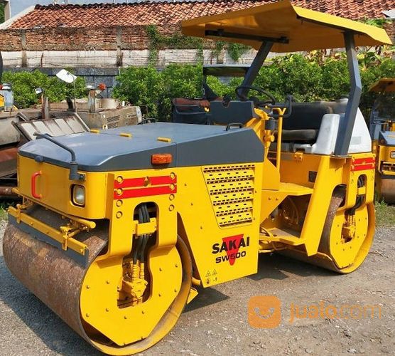 Alat Berat Tandem Roller Sakai SW500 Ex Import